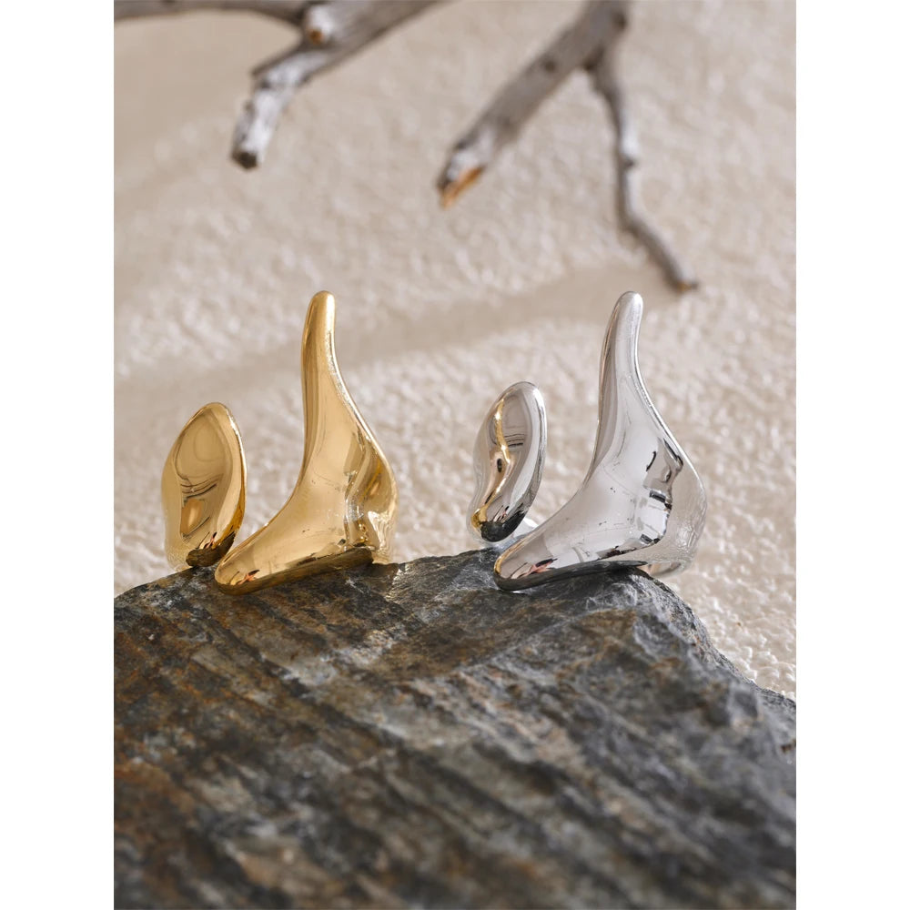 Anel Morvyn Banhado em Ouro 18K