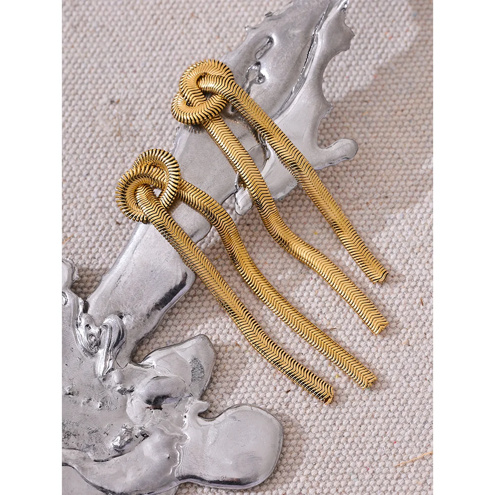 Brinco Rivelare Banhado em Ouro 18K