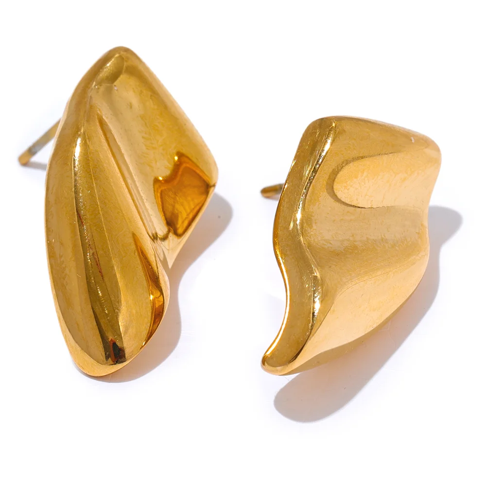 Brinco Incisa d’Amore Banhado em Ouro 18K