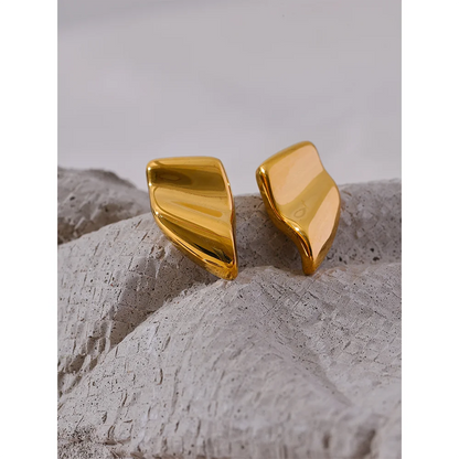 Brinco Incisa d’Amore Banhado em Ouro 18K