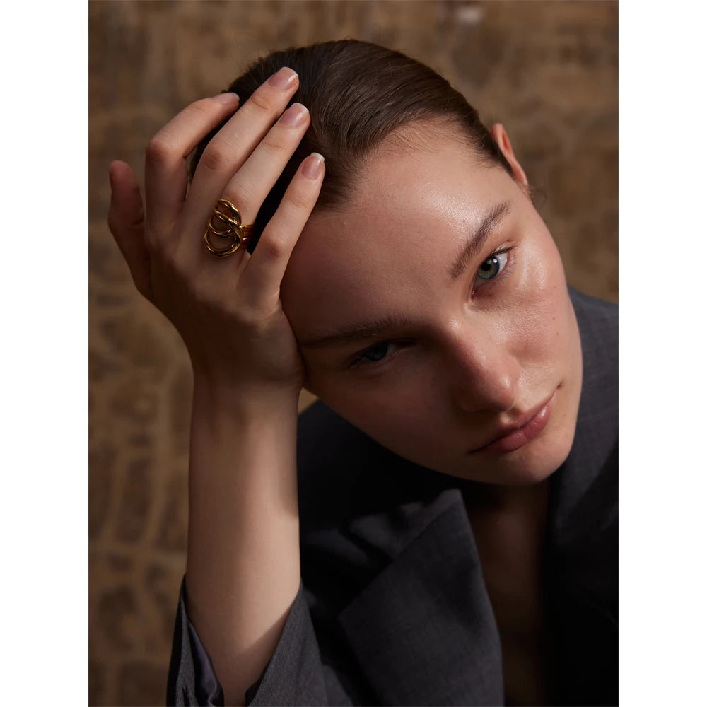 Anel Myrelle  Banhado em Ouro 18K