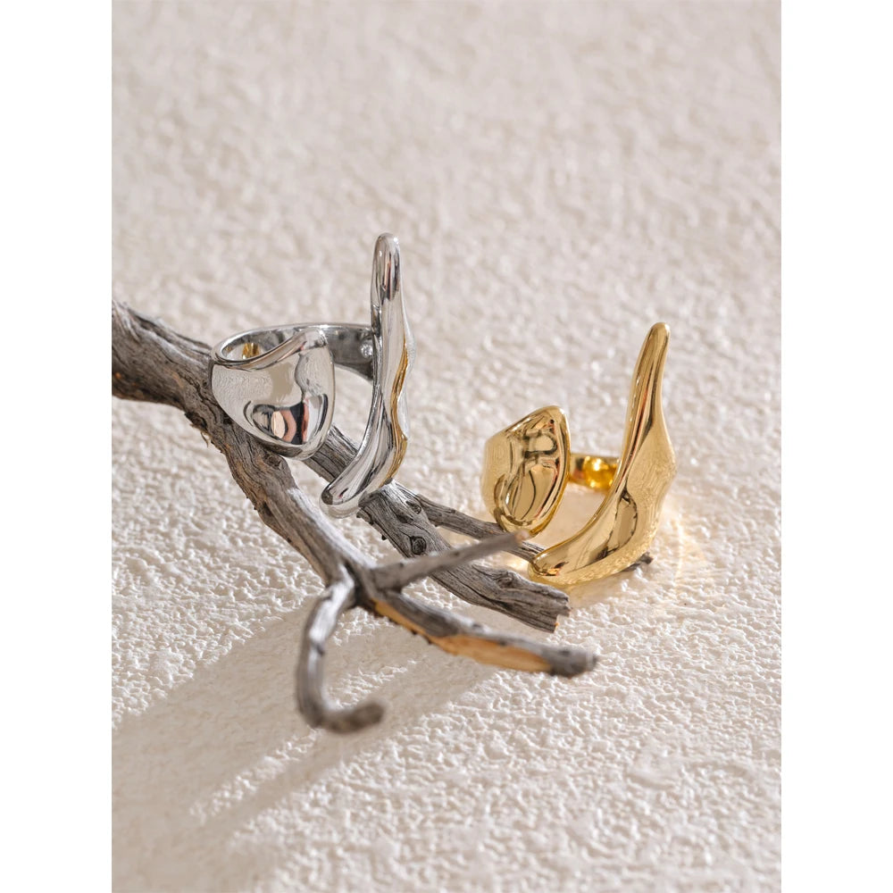 Anel Morvyn Banhado em Ouro 18K