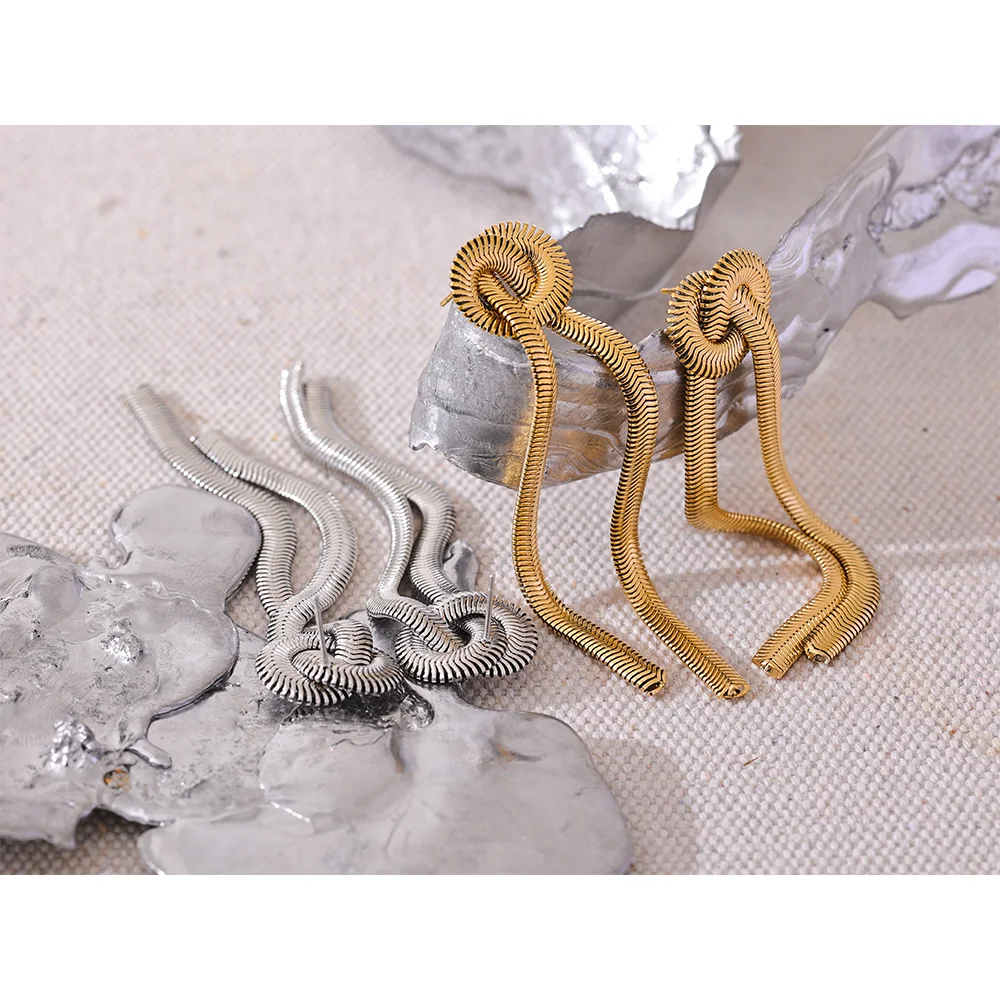 Brinco Rivelare Banhado em Ouro 18K