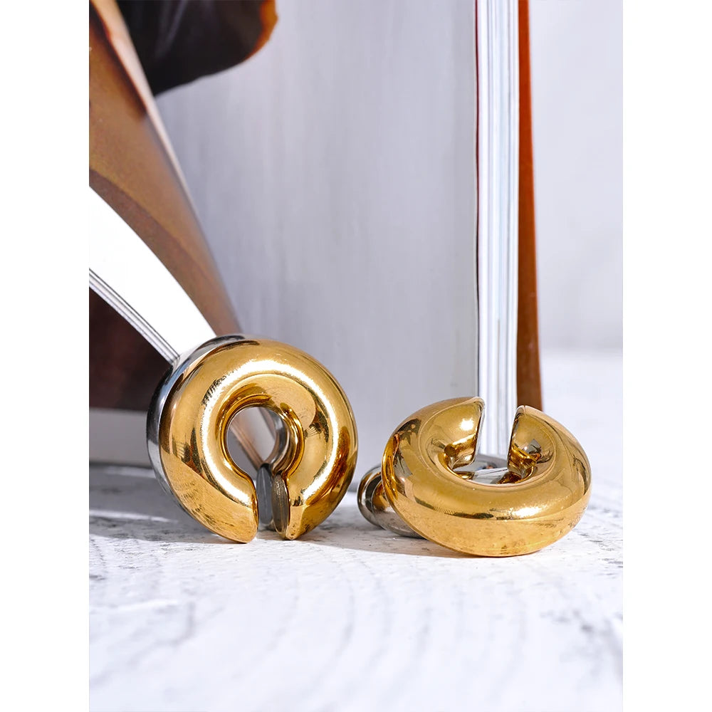 Brinco Sensuale Banhado em Ouro 18K