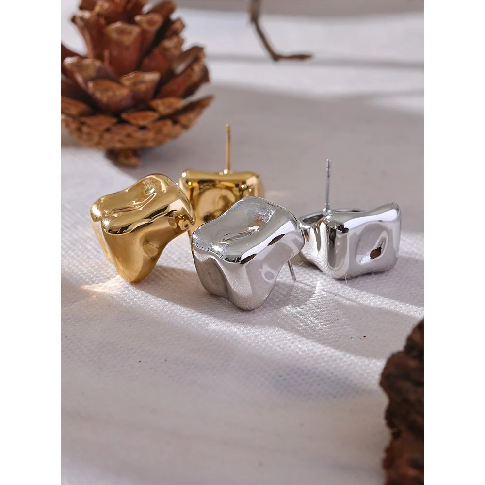 Brinco Vellata Banhado em Ouro 18K