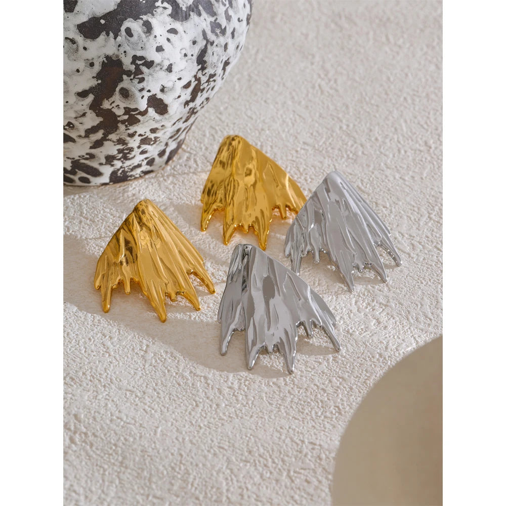 Brinco Infinita Banhado em Ouro 18K