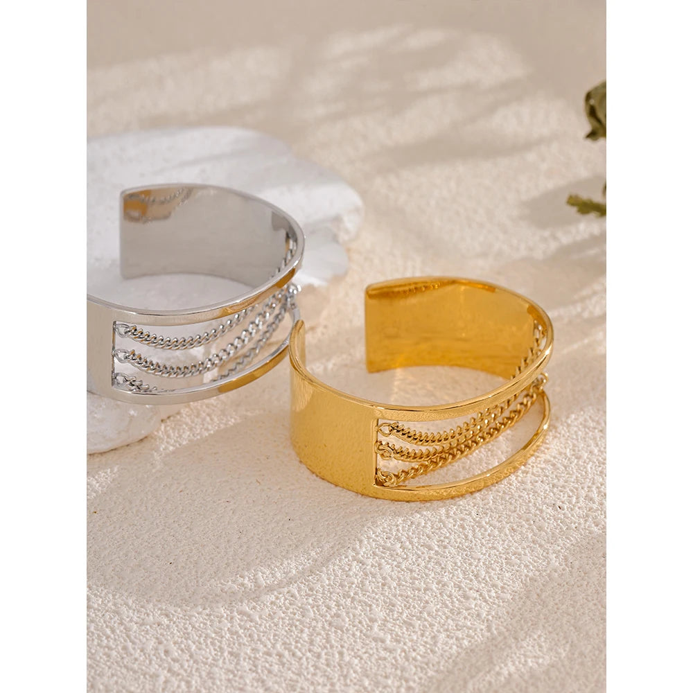 Anel Lyon Banhado em Ouro 18K