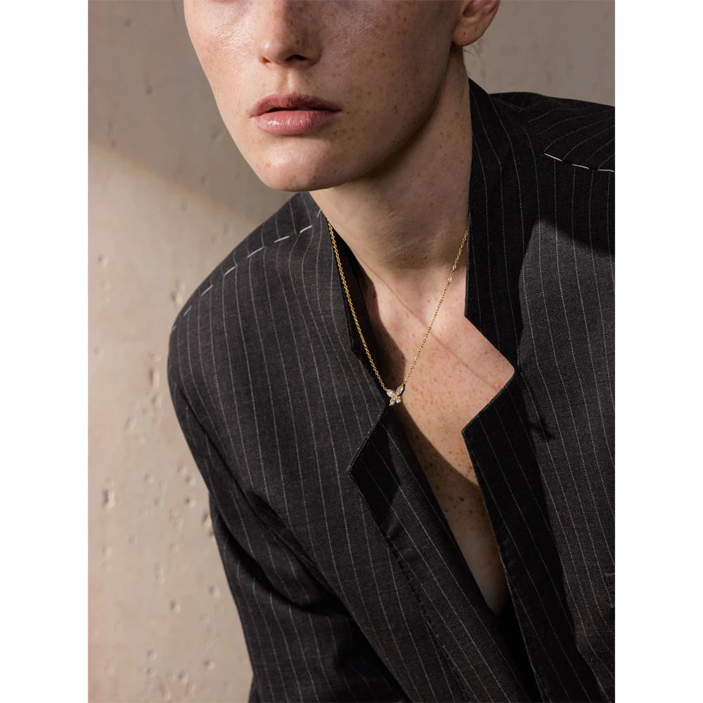 Colar Borboleta Banhado em Ouro 18K